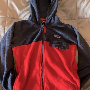 Size 5T toddler boy/girl Patagonia hoodie with pockets